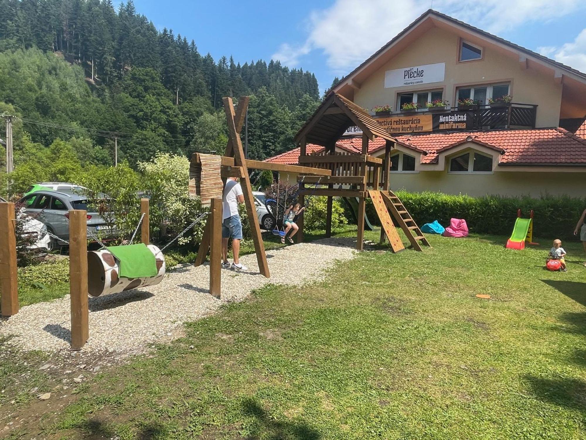 Pri Piecke Penzion A Restauracia Staré Hory Buitenkant foto